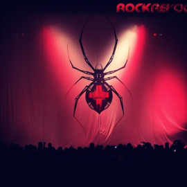 IN THIS MOMENT – im Februar auf Tour